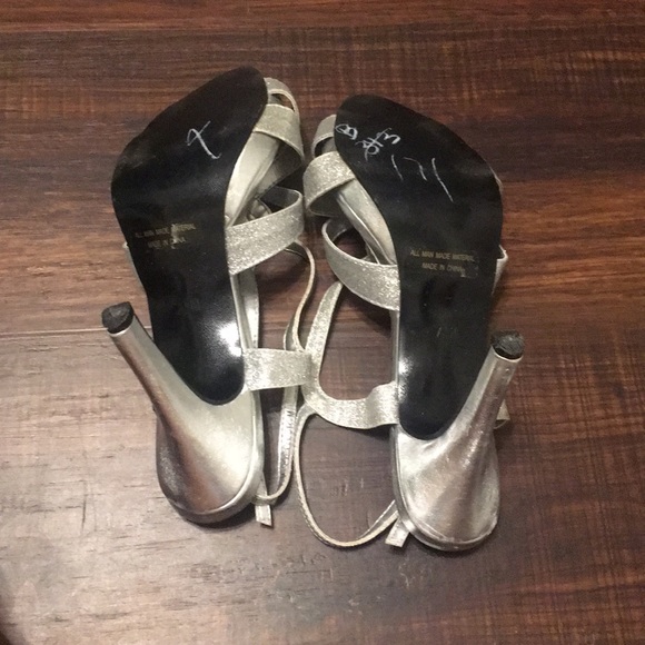 Silver sparkly heels! - Picture 3 of 5